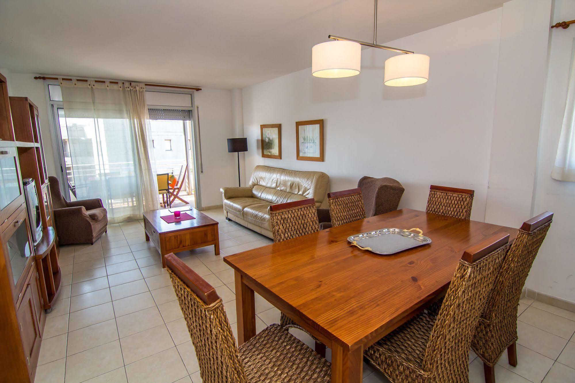 Agi Torre Quimeta Apartments Roses Exterior photo