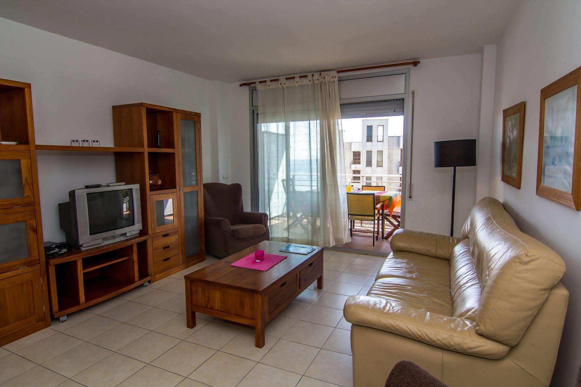 Agi Torre Quimeta Apartments Roses Exterior photo
